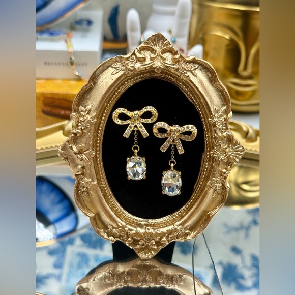 🆕 OSCAR DE LA RENTA 🧿 NWOT Sparkle & Dangling Bow Earrings - Picture 11 of 16